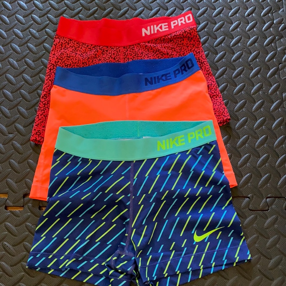 3 Nike Compression Shorts - Small